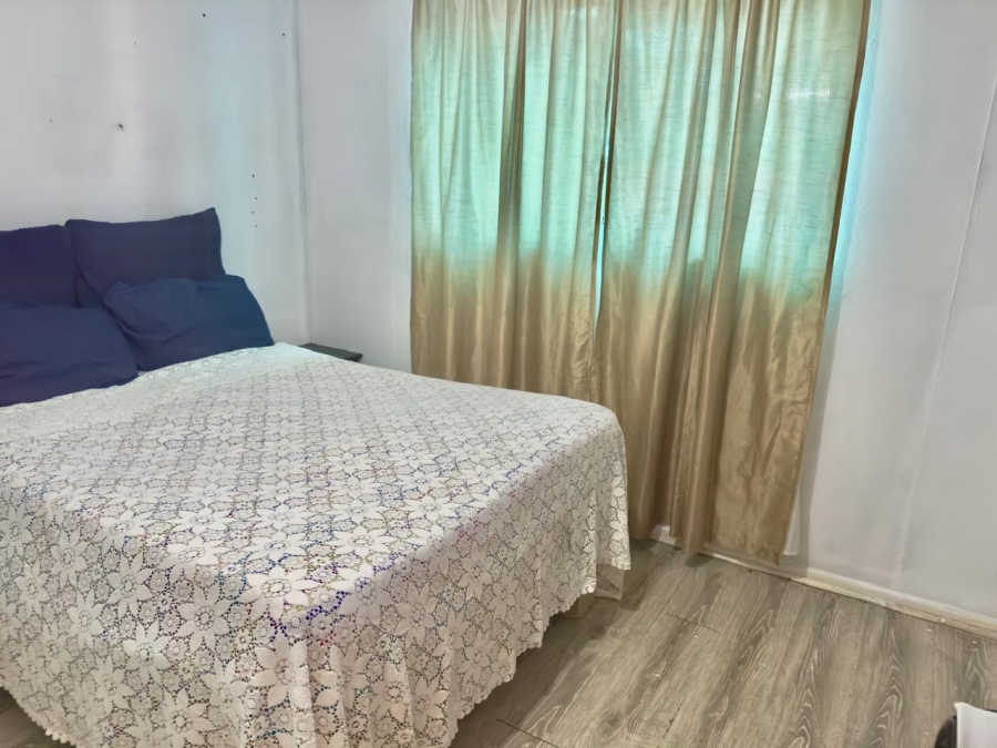 3 Bedroom Property for Sale in Electric City Western Cape